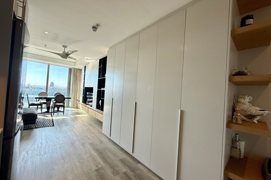 1 Bedroom Property for Sale in Foreshore Western Cape